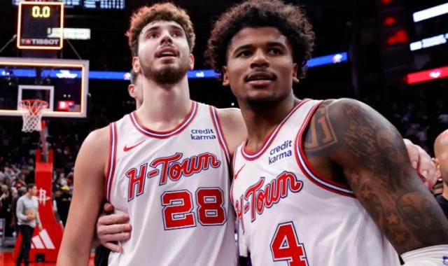 开云登录入口-休城版约基奇崛起！火箭新星第三年场均19+8+6