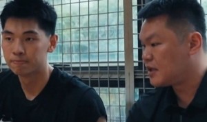 朱芳雨看望正在康复的崔永熙 并对小崔传授了一些投篮秘籍