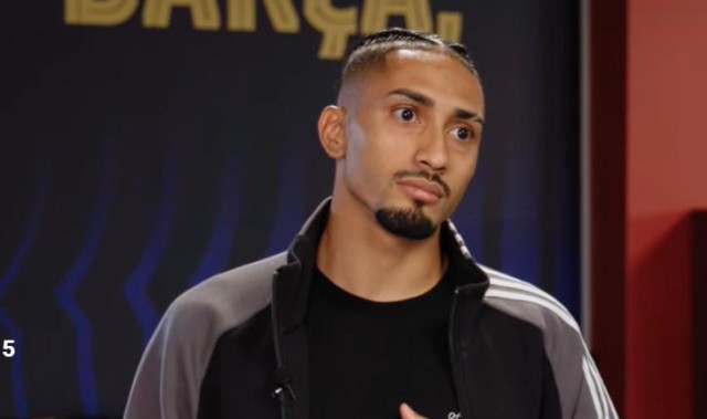 开云官方网站-拉菲尼亚：亚马尔爱玩手机经常熬夜玩；维尼修斯喜欢打扮自己