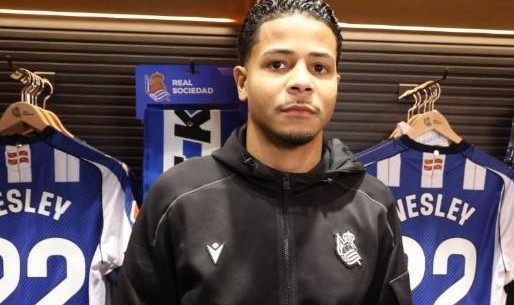 开云体育官方网站-被问如何称呼，韦斯利：韦斯利-加索瓦-里贝罗-特谢拉