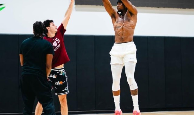 还在苦练！库明加更新社媒晒出一大波近期训练照片&amp;amp;视频