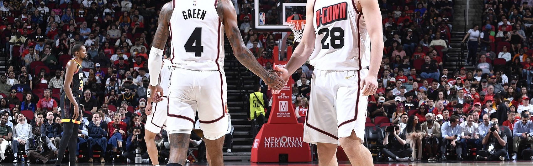 开云官方网站-申京表示与杰伦-格林交流过 期待交易激发其动力并促进成长