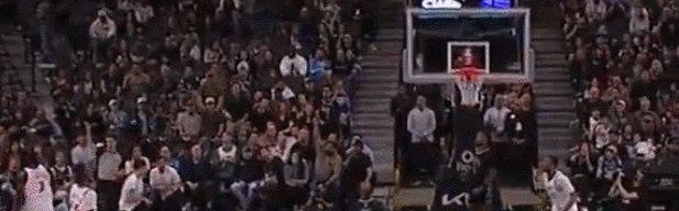 开云体育下载app-彻底发飙！文班亚马遭祖巴茨撂倒：裁判对我不公