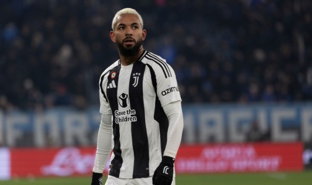 开云体育官方网站-米体：D-路易斯和N-冈萨雷斯即将转会离队，"帮助"尤文留住穆阿尼