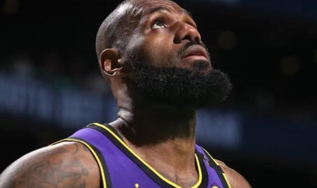 伤缺五周起步？詹姆斯：这次让我想到2018年的重伤